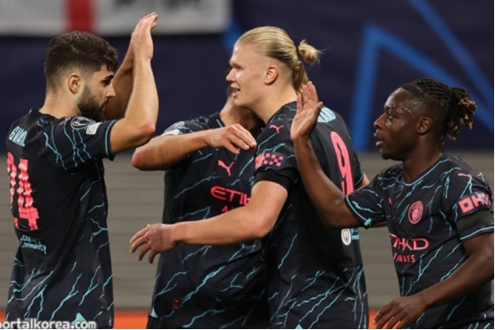 土耳其险胜莱比锡红牛，阿尔瓦雷斯制霸全场