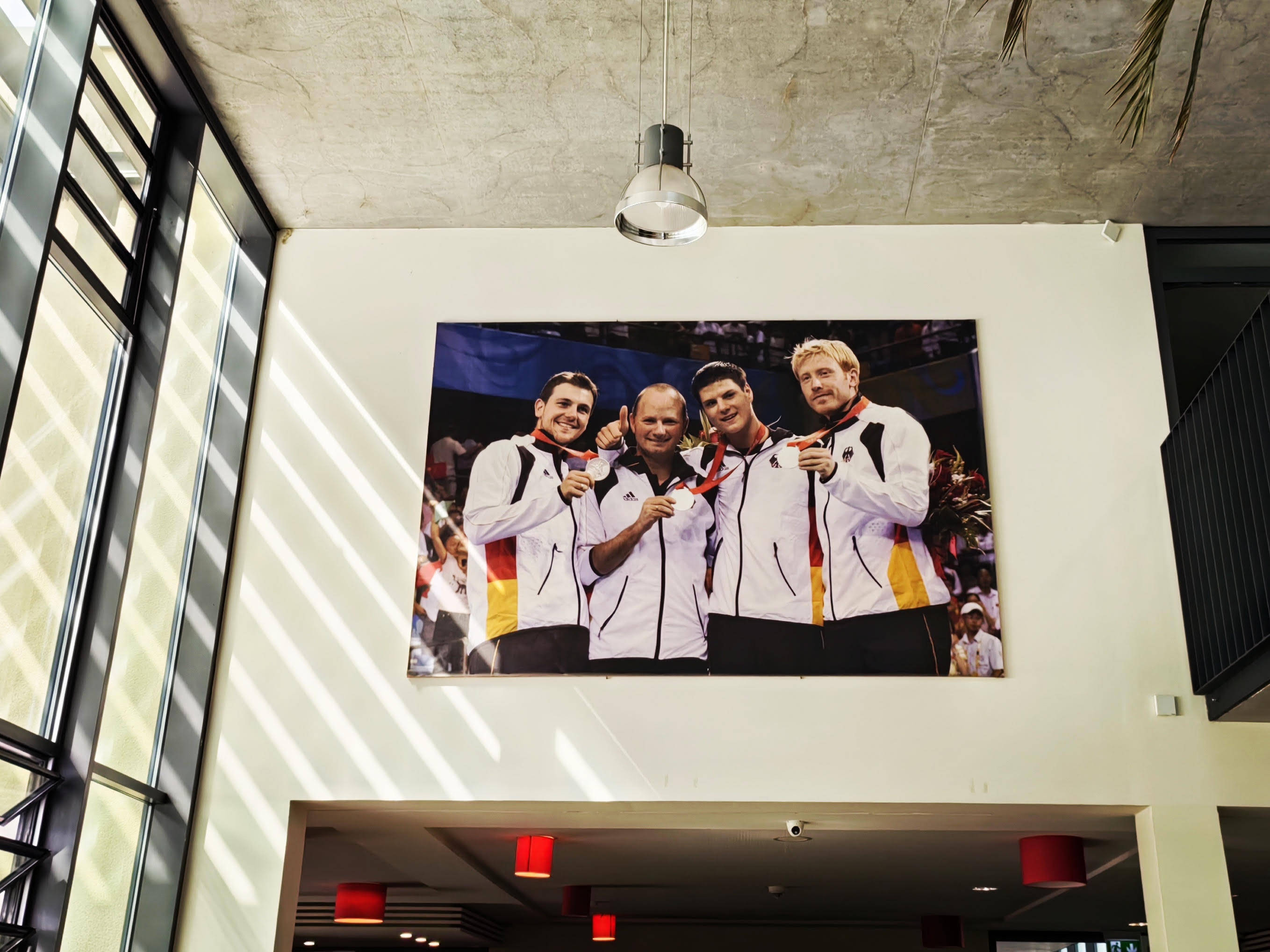 中国乒乓球队翻盘英国乒乓球队，奥恰洛夫打破历史纪录