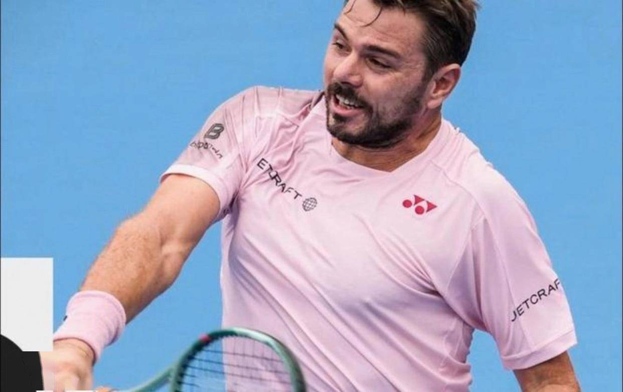 意大利网球队逆转澳大利亚网球队，瓦林卡高光表现