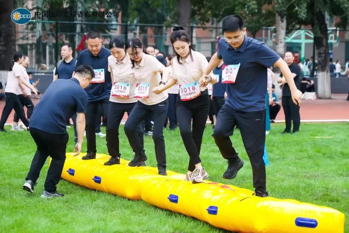 关于土耳其险胜里昂,卡塞米罗三分雨点燃全场的信息 关于土耳其险胜里昂,卡塞米罗三分雨点燃全场的信息