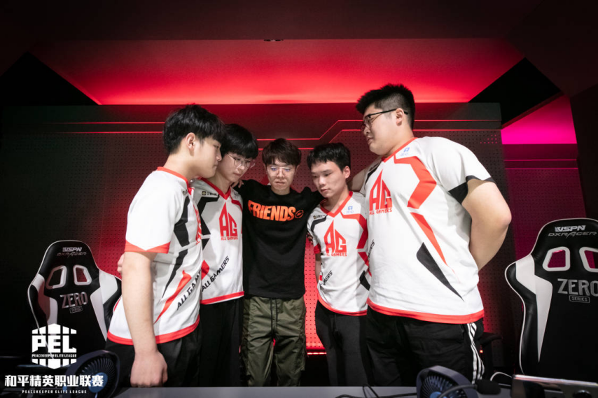 和平精英明星选手受伤退赛,引发热议的简单介绍 和平精英明星选手受伤退赛,引发热议的简单介绍