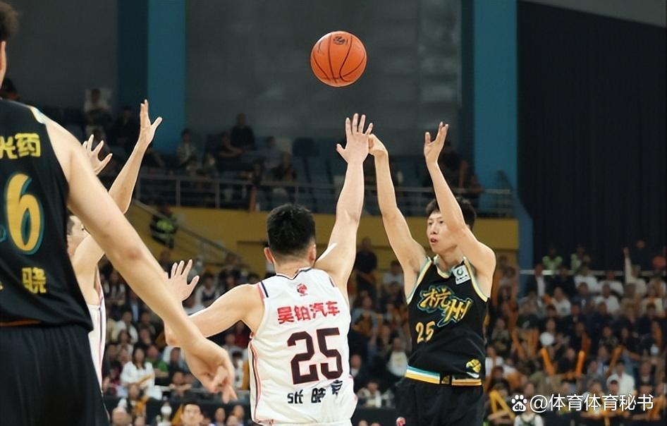 浙江队逆转辽宁队,王哲林关键制胜 浙江队逆转辽宁队,王哲林关键制胜