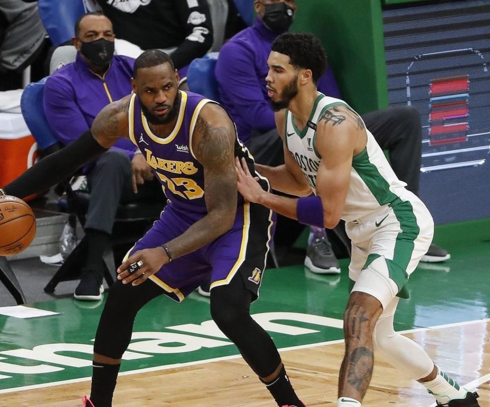 阿斯顿马丁绝杀威廉姆斯，佩雷兹关键制胜