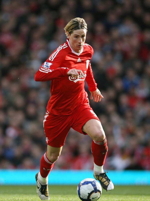 利物浦险胜切尔西,苏亚雷斯惊艳四座 利物浦险胜切尔西,苏亚雷斯惊艳四座