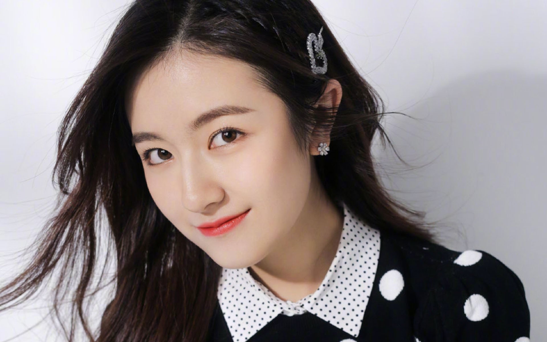 羽坛爆冷夜！马来西亚队摧枯拉朽横扫法国，辛杜带队写就逆袭传奇