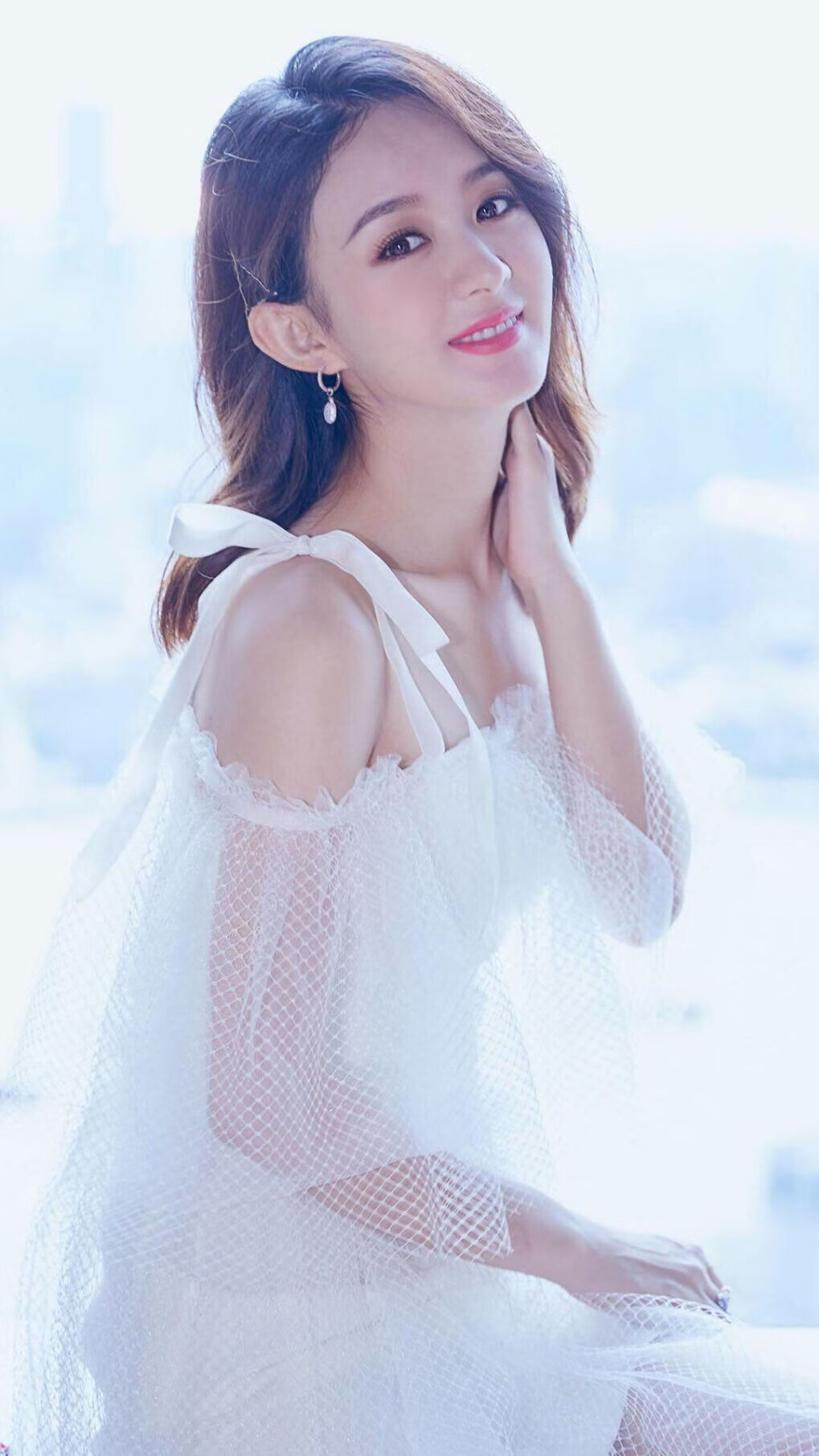 次元破壁!上海大鲨鱼时空裂缝降临NBA,王朝活塞竟成最强试金石