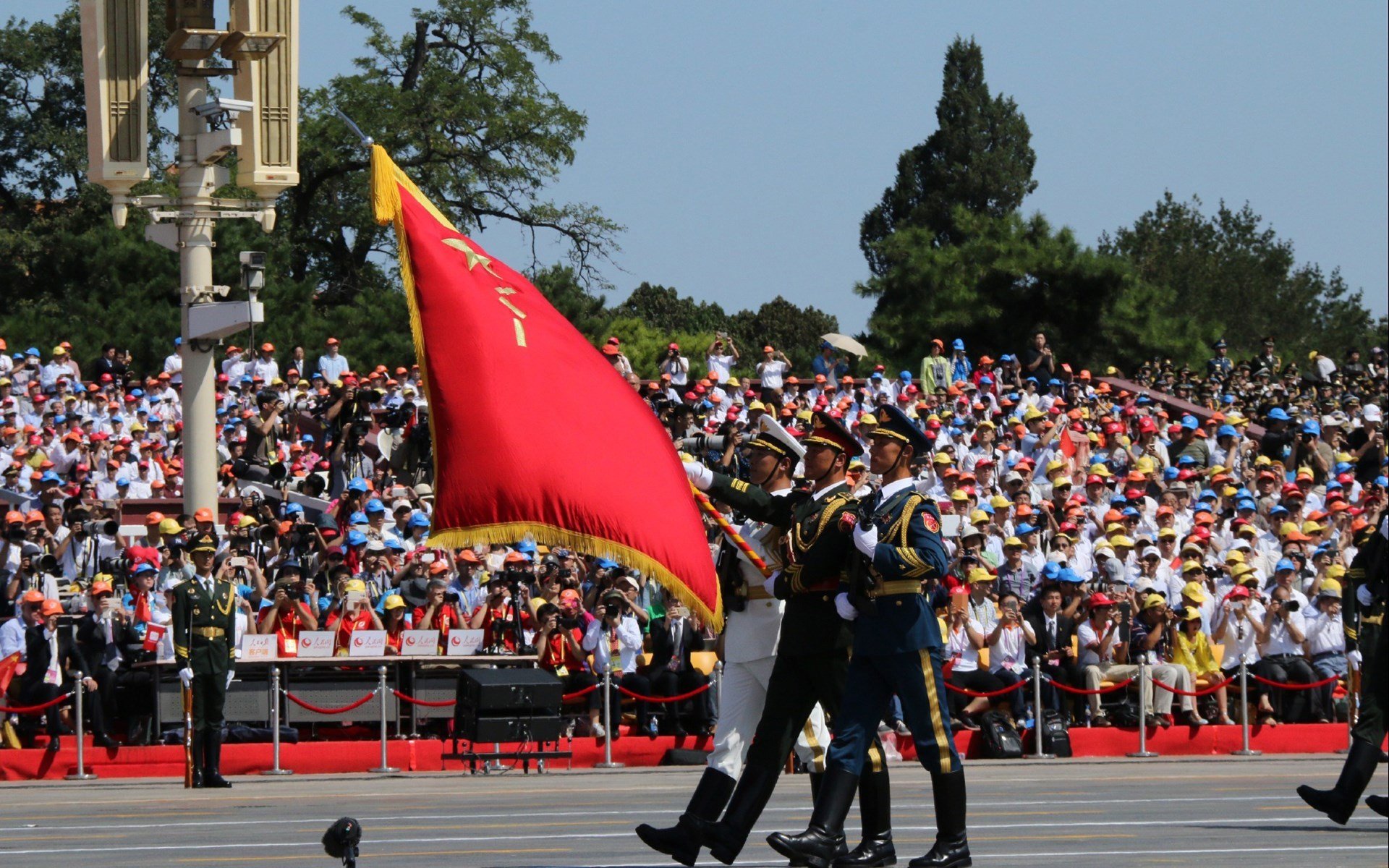 宇宙共振，当波兰进球点亮黄喜灿的F1冠军之路